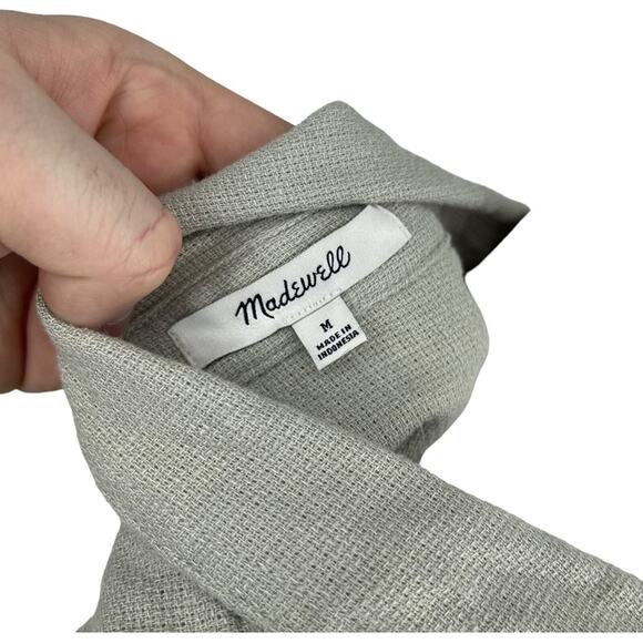 MADEWELL Blouse Top Women Size Medium Light Green Button Down Breezewoven Beach - Picture 6 of 7